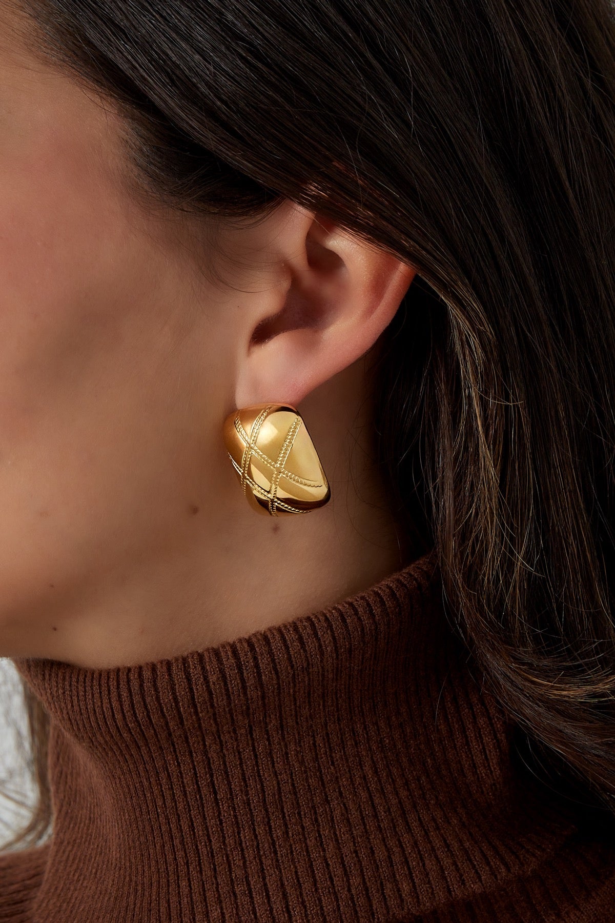Crossroads Bold Studs