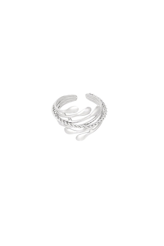 Aira – Twisted Wrap Ring