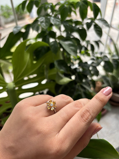 Solara Bloom Ring – Sterling Silver & Citrine