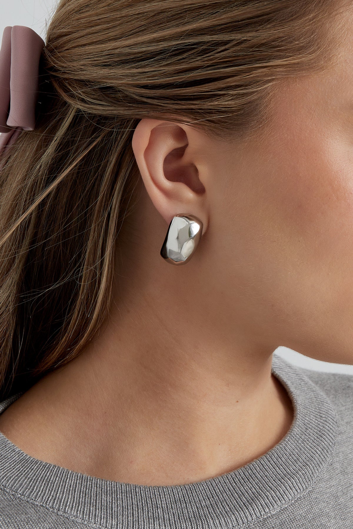 Sculpted Shine Chunky Studs
