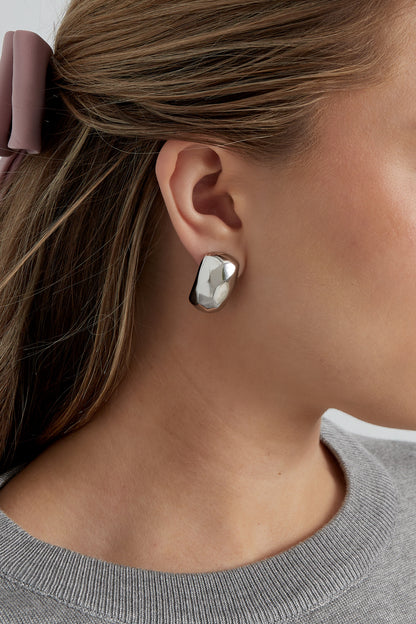 Sculpted Shine Chunky Studs