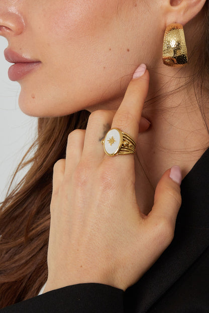 North Star Oval Ring